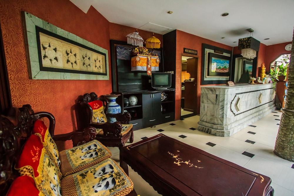 Sri Ratu Hotel Legian Eksteriør billede