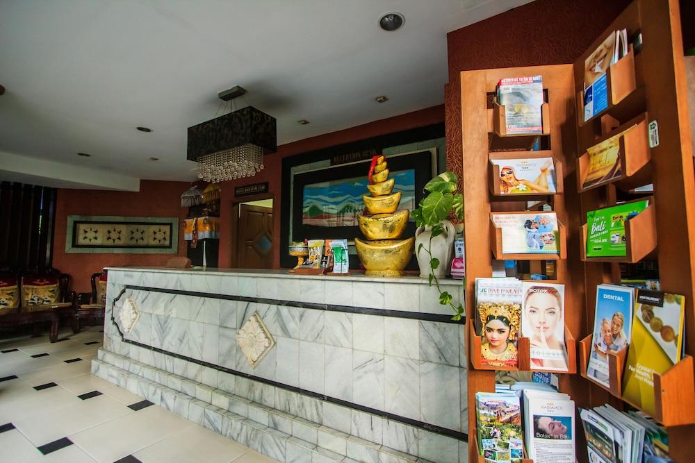 Sri Ratu Hotel Legian Eksteriør billede