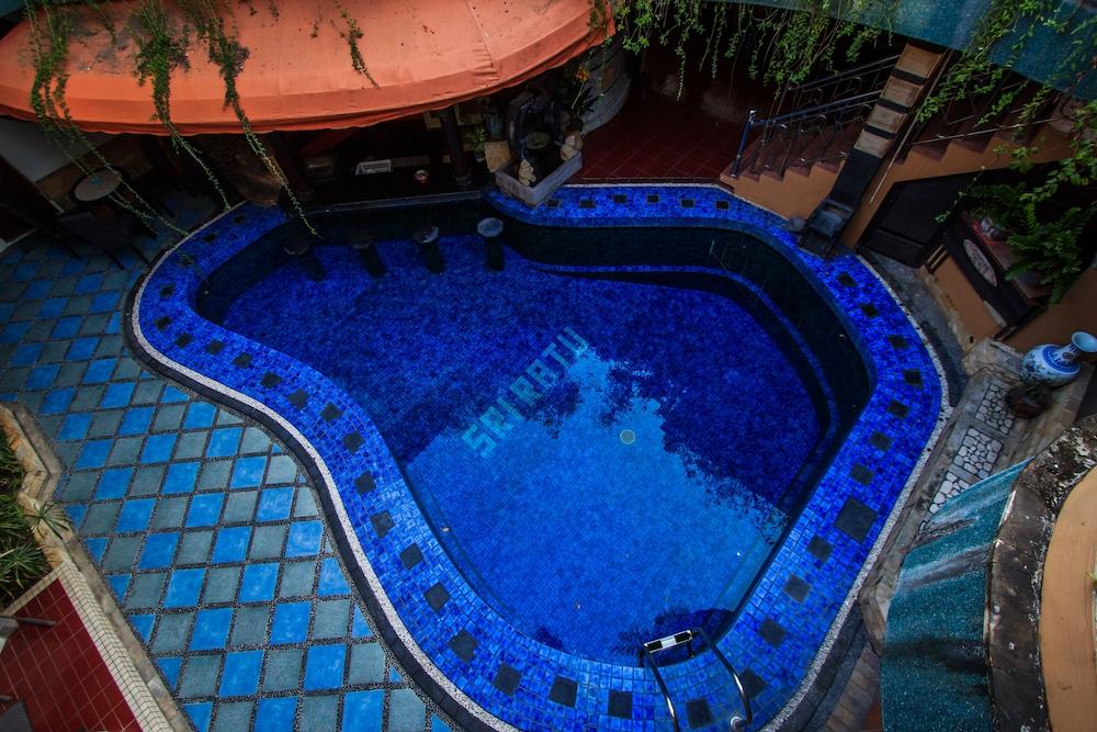 Sri Ratu Hotel Legian Eksteriør billede