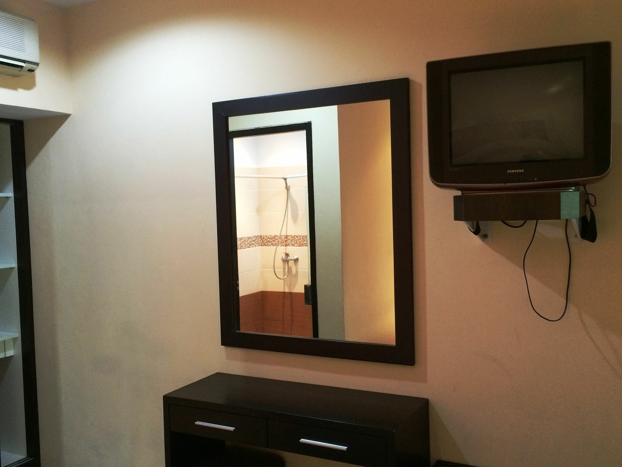 Sri Ratu Hotel Legian Eksteriør billede